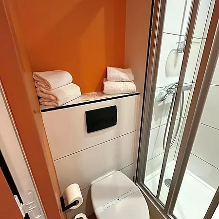 Unisotel Lyon Eurexpo 2*